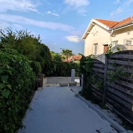 Prázdninový dům Maison Vue Sur Le Bassin, Proche Du Centre Arcachon